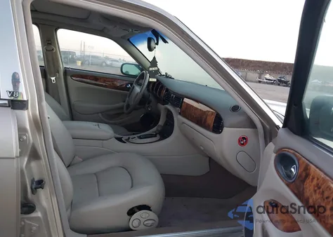 2003 Jaguar Xj Xj8 из США, поврежденный, VIN SAJDA14C23LF53538